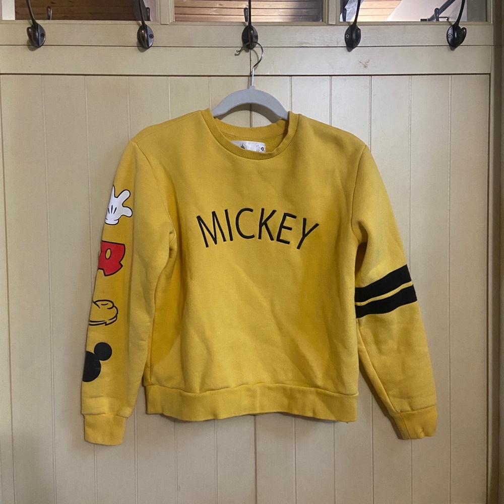 Disney’s MICKEY crop sweater in yellow (XS)